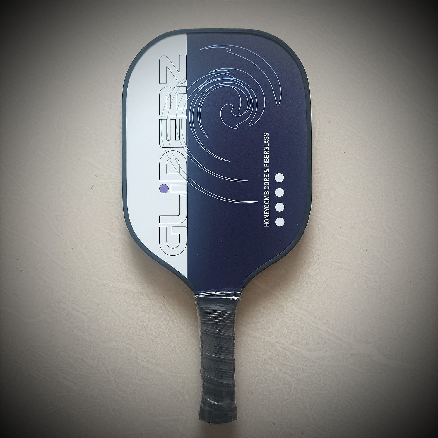 Honeykomb Core & Fiberglass Pickleball paddle Black Handle- Gliderz